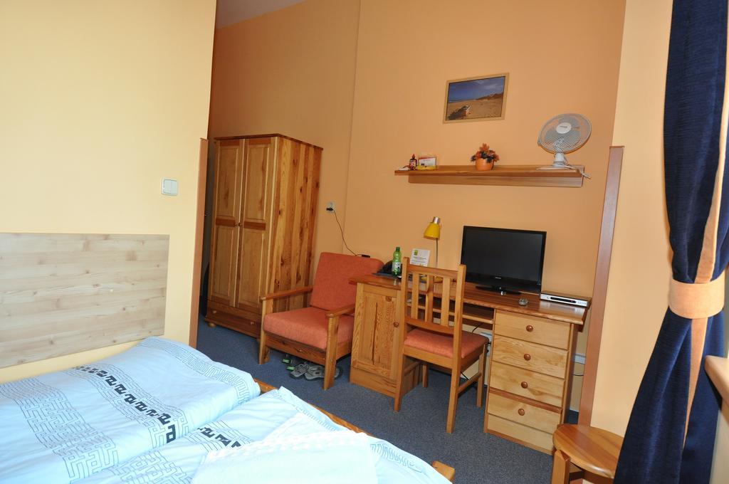 Hotel U Radnice Louny Εξωτερικό φωτογραφία