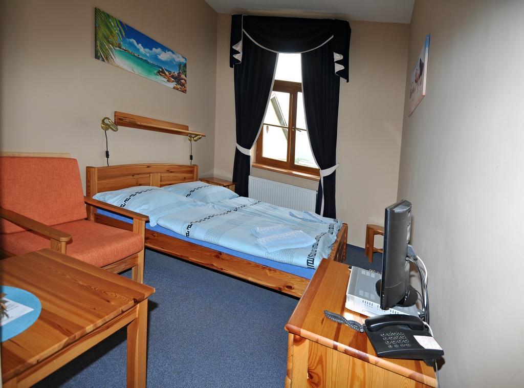 Hotel U Radnice Louny Εξωτερικό φωτογραφία