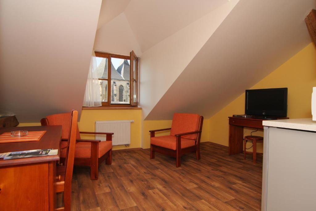 Hotel U Radnice Louny Δωμάτιο φωτογραφία