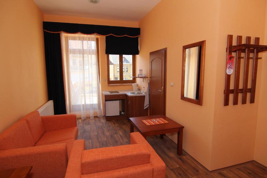 Hotel U Radnice Louny Δωμάτιο φωτογραφία