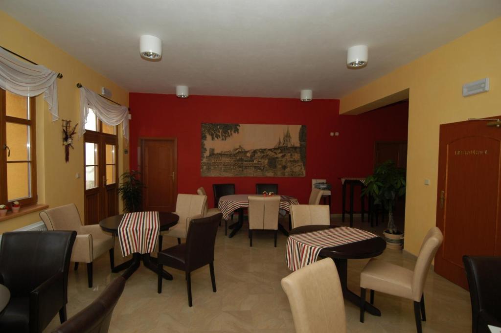 Hotel U Radnice Louny Εξωτερικό φωτογραφία