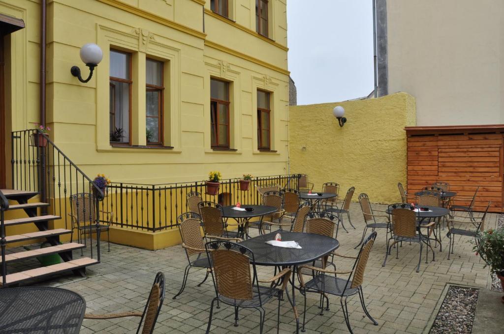 Hotel U Radnice Louny Εξωτερικό φωτογραφία